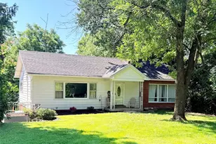 1216 Miller Rd, Imperial, MO 63052 - Photo 2