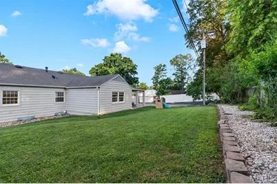 325 Nantucket Drive, Ballwin, MO 63011 - Photo 36