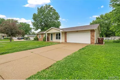 3928 Nugget Drive, Saint Peters, MO 63376 - Photo 2