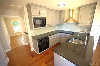 11161 Crickett Hill Drive, Saint Louis, MO 63146 - Photo 6