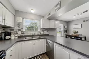 11999 Villa Dorado Dr, Saint Louis, MO 63146 - Photo 32