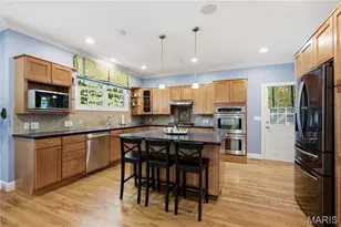 2143 Oak Dr, Saint Louis, MO 63131 - Photo 16