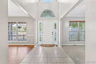 200 Romaine Spring View, Fenton, MO 63026 - Photo 12