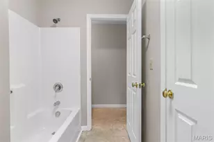 200 Romaine Spring View, Fenton, MO 63026 - Photo 38