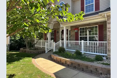 200 Romaine Spring View, Fenton, MO 63026 - Photo 2