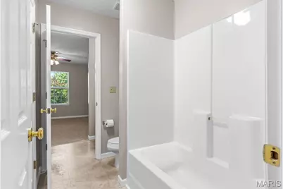 200 Romaine Spring View, Fenton, MO 63026 - Photo 40