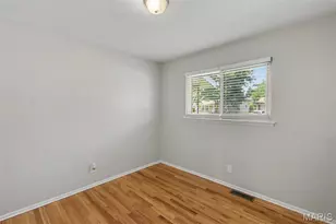 566 Candle Light Ln, Hazelwood, MO 63042 - Photo 10