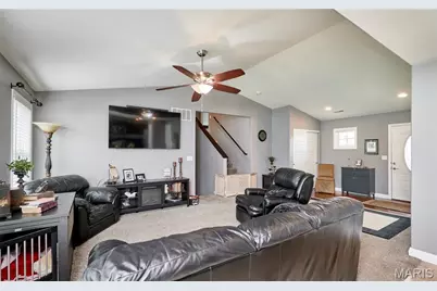 437 Prairie Creek Drive, Wentzville, MO 63385 - Photo 14