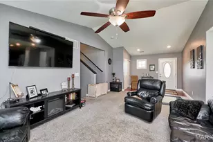 437 Prairie Creek Dr, Wentzville, MO 63385 - Photo 12