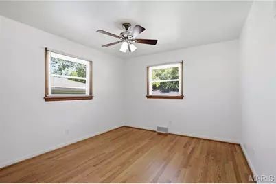 8817 McNulty Drive, Saint Louis, MO 63114 - Photo 16