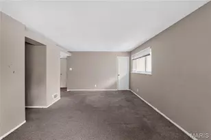 10829 Glen Garry Rd, Saint Louis, MO 63137 - Photo 4
