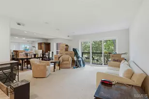 578 Sarah Ln, Saint Louis, MO 63141 - Photo 6