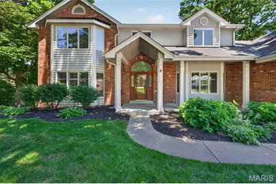 4 Woodford Place, Saint Charles, MO 63301 - Photo 2