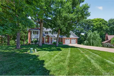 4 Woodford Place, Saint Charles, MO 63301 - Photo 1