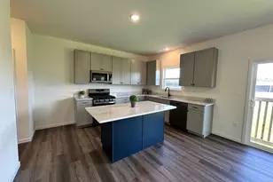 927 Little Fieldstone Court, Wentzville, MO 63385 - Photo 2