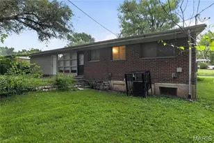 2365 Hallwood Dr, Saint Louis, MO 63136 - Photo 6