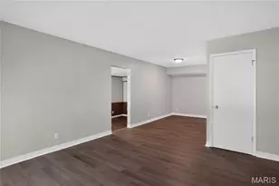 10616 Dunkeld Cir, Bel-Ridge, MO 63137 - Photo 6