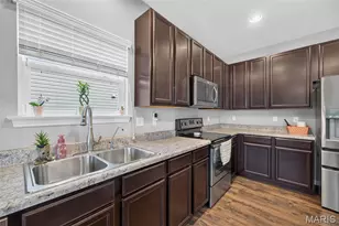 248 Thorn Brook Dr, O'Fallon, MO 63366 - Photo 8