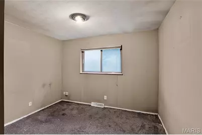 2245 N Elizabeth Avenue, Florissant, MO 63031 - Photo 12