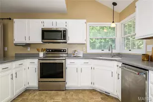 6 Lost Meadow Ct, Saint Charles, MO 63303 - Photo 22