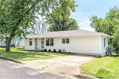 414 Koelling Avenue, Union, MO 63084 - Photo 2