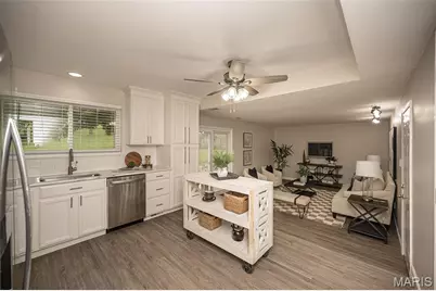 1440 Glenlea Drive, Maryland Heights, MO 63043 - Photo 12