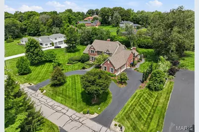 121 Ballas Court, Town and Country, MO 63131 - Photo 4