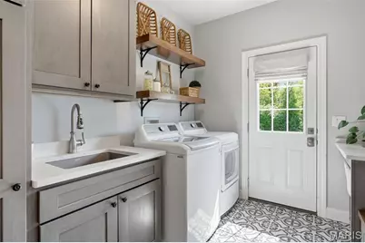 121 Ballas Court, Town and Country, MO 63131 - Photo 30