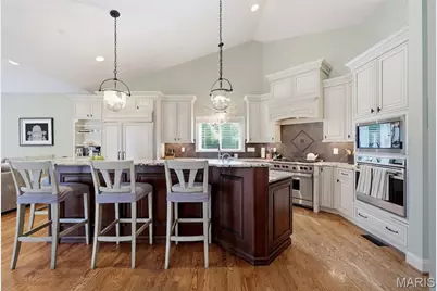 121 Ballas Court, Town and Country, MO 63131 - Photo 22