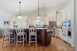 121 Ballas Ct, Town and Country, MO 63131 - Photo 22
