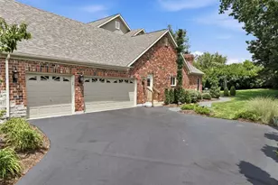 121 Ballas Ct, Town and Country, MO 63131 - Photo 80
