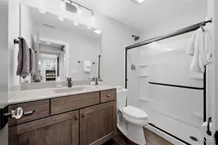 121 Ballas Ct, Town and Country, MO 63131 - Photo 60