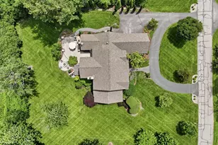 121 Ballas Ct, Town and Country, MO 63131 - Photo 6