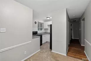 7744 Ellington Dr, Saint Louis, MO 63121 - Photo 8
