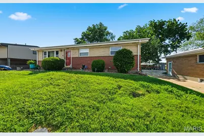 6908 Howdershell Road, Hazelwood, MO 63042 - Photo 6