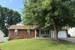 137 Universal Dr, Saint Peters, MO 63376 - Photo 8