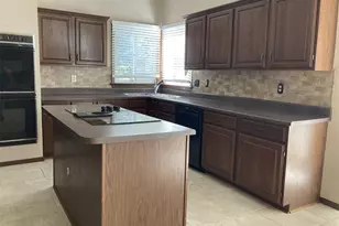 471 St Thomas Isle Ln, Wildwood, MO 63040 - Photo 8