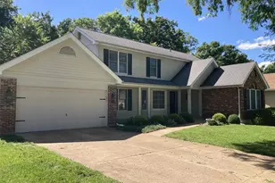 471 St Thomas Isle Ln, Wildwood, MO 63040 - Photo 2