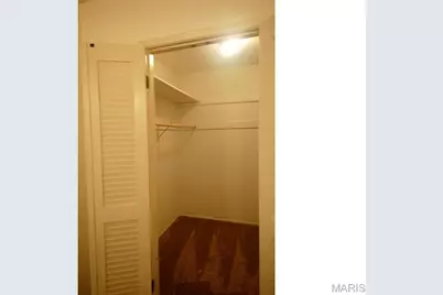 10174 Sakura Drive, Saint Louis, MO 63128 - Photo 10
