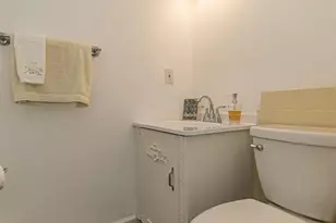 4327 Chateau De Ville Dr, Saint Louis, MO 63129 - Photo 10