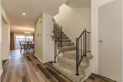 4327 Chateau De Ville Drive, Saint Louis, MO 63129 - Photo 4