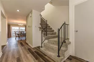 4327 Chateau De Ville Dr, Saint Louis, MO 63129 - Photo 4