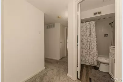 4327 Chateau De Ville Drive, Saint Louis, MO 63129 - Photo 20