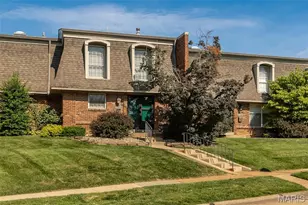 4327 Chateau De Ville Dr, Saint Louis, MO 63129 - Photo 1