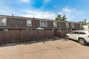 4327 Chateau De Ville Dr, Saint Louis, MO 63129 - Photo 26