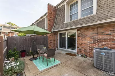 4327 Chateau De Ville Drive, Saint Louis, MO 63129 - Photo 24