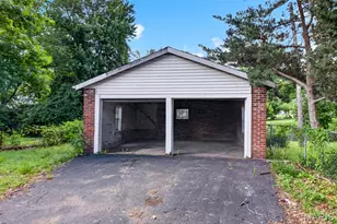 9259 E Breckenridge Rd, Breckenridge Hills, MO 63114 - Photo 26