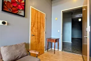 1611 Locust St, Saint Louis, MO 63103 - Photo 4