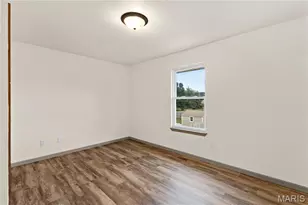890 Cades Cove, Florissant, MO 63031 - Photo 12