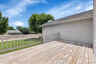 1 Wood Eagles Ct, Saint Charles, MO 63303 - Photo 20
